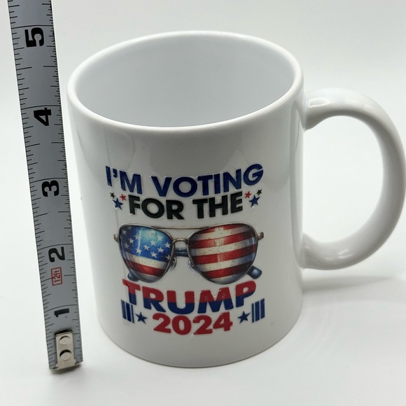 TRUMP Mug 11.8 oz Red White & Blue NEW! - Picture 3 of 3